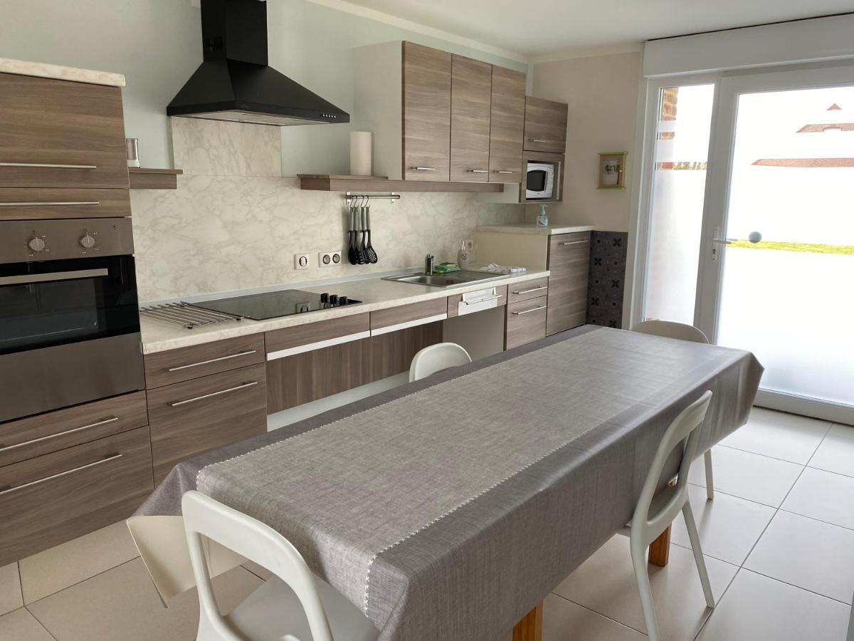 Le Domaine Des Saules Villa Richebourg  Eksteriør billede